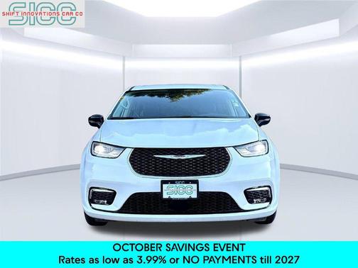 Bright White Clearcoat 2024 Chrysler Pacifica Hybrid Select
