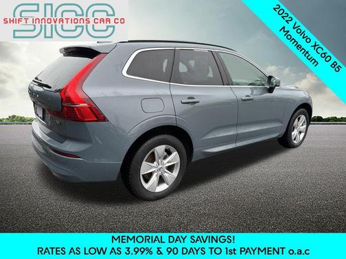 Gray 2022 Volvo XC60 B5 Momentum