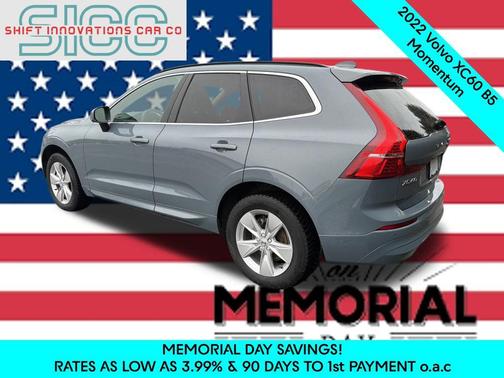 Gray 2022 Volvo XC60 B5 Momentum