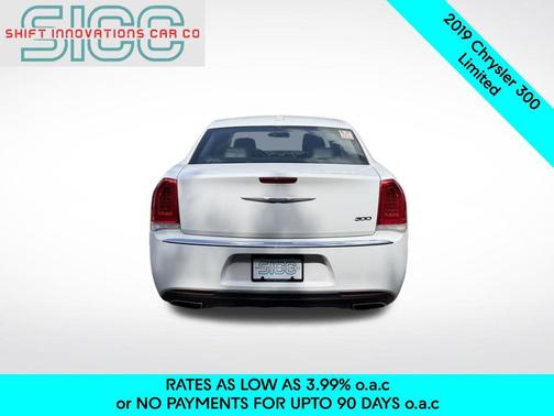 Bright White Clearcoat 2019 Chrysler 300 Limited
