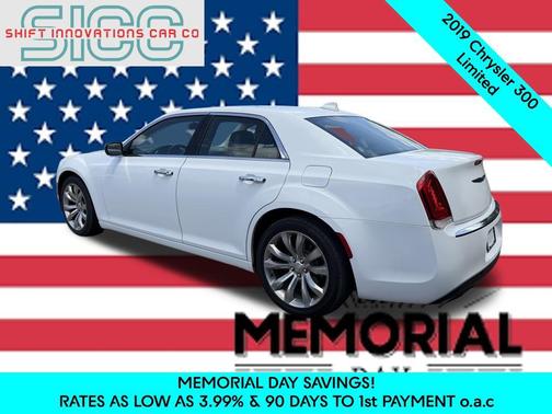 Bright White Clearcoat 2019 Chrysler 300 Limited