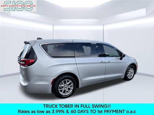 Silver Mist Clearcoat 2024 Chrysler Pacifica Touring L