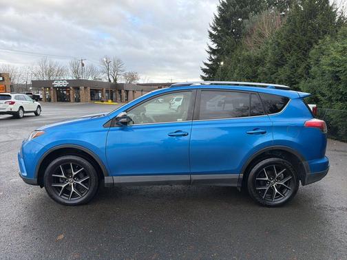 2016 Toyota RAV4 SE