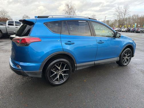 2016 Toyota RAV4 SE