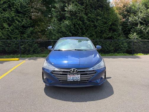 Lakeside Blue 2019 Hyundai ELANTRA SE