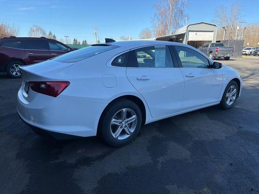 Summit White 2023 Chevrolet Malibu 1LS