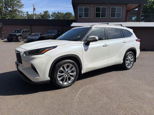 Blizzard Pearl 2020 Toyota Highlander Limited