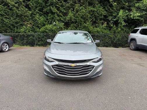 Sterling Gray Metallic 2024 Chevrolet Malibu 1LS
