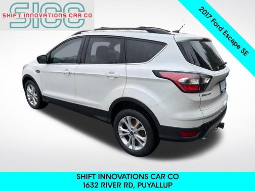 White Platinum Metallic Tri-Coat 2017 Ford Escape SE