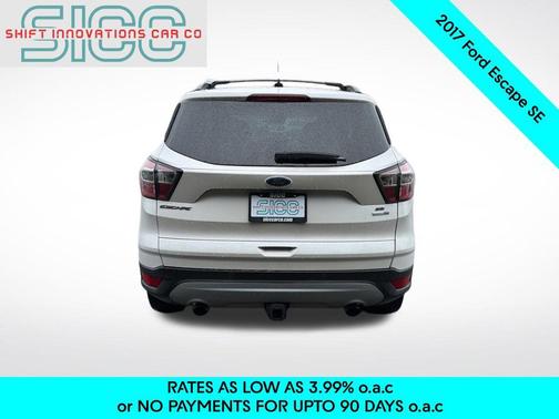 White Platinum Metallic Tri-Coat 2017 Ford Escape SE