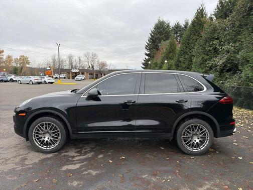 2016 Porsche Cayenne Cayenne