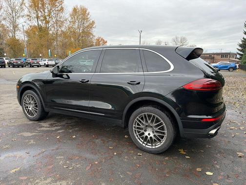 2016 Porsche Cayenne Cayenne