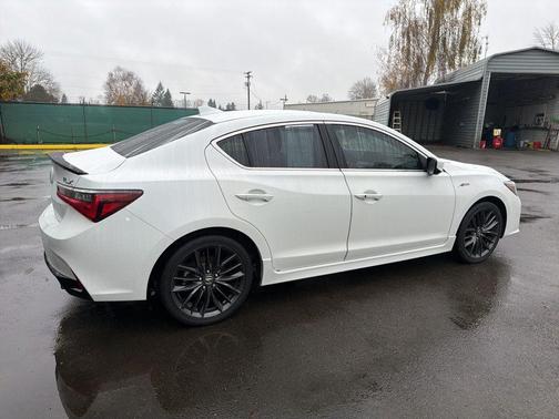 2019 Acura ILX Premium & A-SPEC Packages