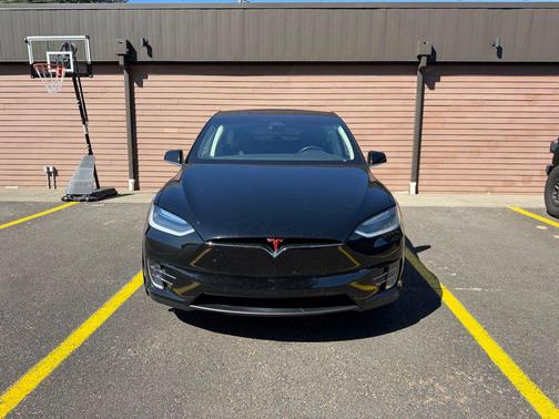 Black 2016 Tesla Model X 75D