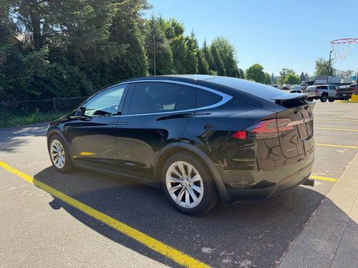Black 2016 Tesla Model X 75D
