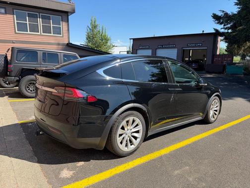 Black 2016 Tesla Model X 75D