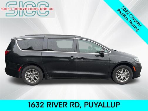 2022 Chrysler Pacifica Touring
