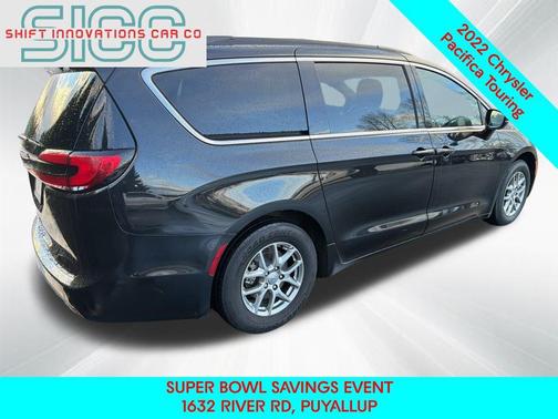 2022 Chrysler Pacifica Touring
