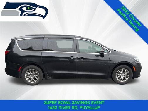 2022 Chrysler Pacifica Touring