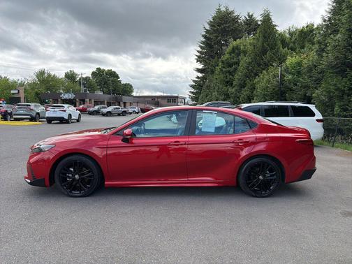 Supersonic Red 2025 Toyota Camry SE