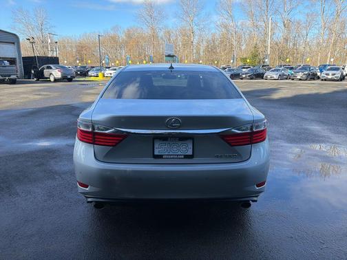 Silver Lining Metallic 2014 Lexus ES 350 Base