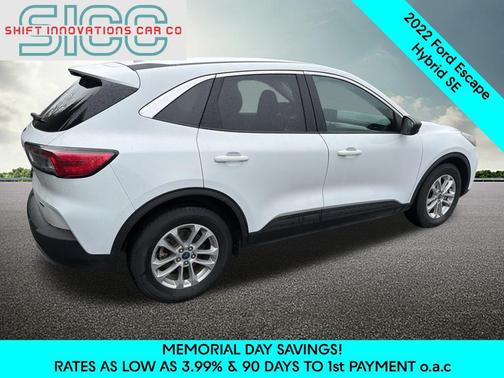 White 2022 Ford Escape SE