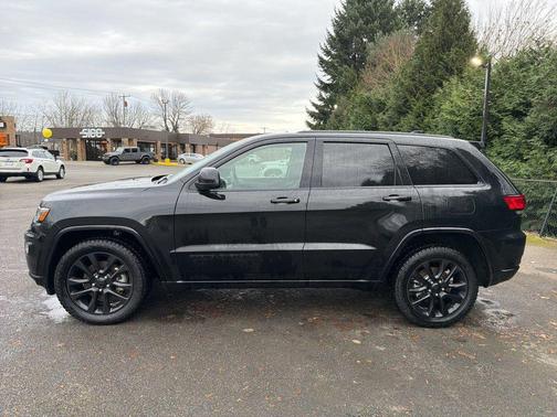 2021 Jeep Grand Cherokee Laredo