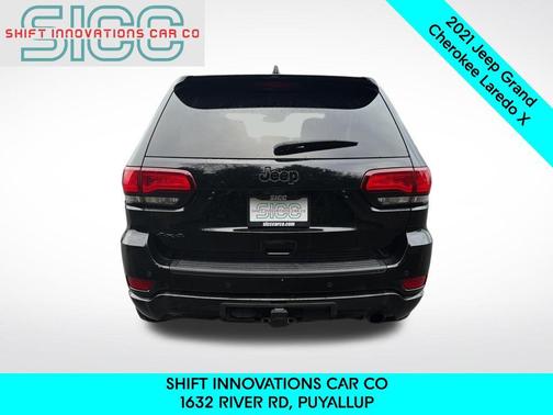 Diamond Black Crystal Pearlcoat 2021 Jeep Grand Cherokee Laredo