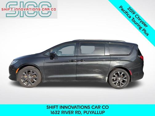 Brilliant Black Crystal Pearlcoat 2019 Chrysler Pacifica Touring Plus