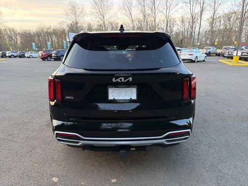 Ebony Black 2022 Kia Sorento EX