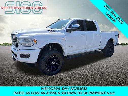 Bright White Clearcoat 2019 RAM 2500 Laramie Crew Cab 4x4 6'4' Box
