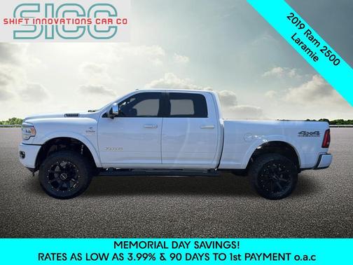 Bright White Clearcoat 2019 RAM 2500 Laramie Crew Cab 4x4 6'4' Box