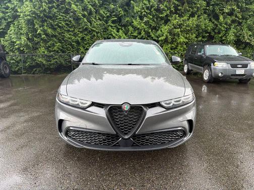 Grigio Ascari Metallic 2024 Alfa Romeo Tonale Veloce EAWD