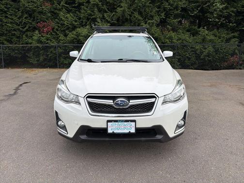 Crystal White Pearl 2016 Subaru Crosstrek 2.0i Premium