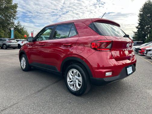 Scarlet Red Pearl 2023 Hyundai VENUE SE