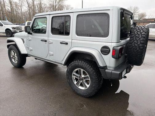 Silver Zynith Clearcoat 2023 Jeep Wrangler 4-Door Sahara