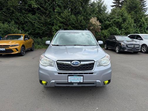 Ice Silver Metallic 2015 Subaru Forester 2.5i Touring