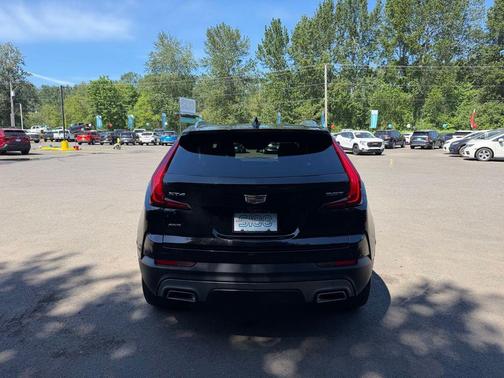 Stellar Black Metallic 2019 Cadillac XT4 Premium Luxury
