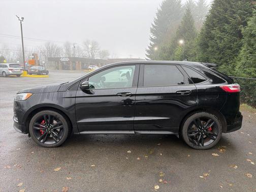 2019 Ford Edge ST