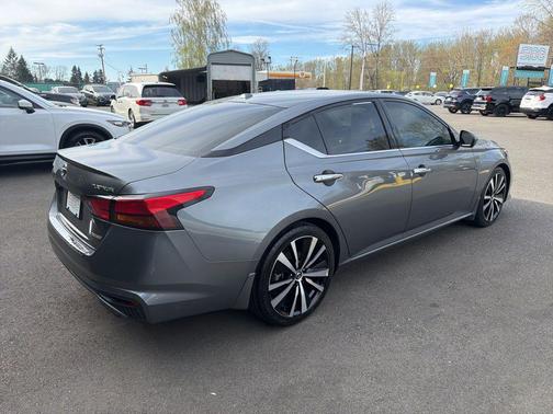 Gun Metallic 2020 Nissan Altima Platinum VC-Turbo FWD