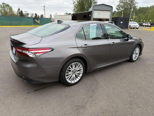 Predawn Gray Mica 2020 Toyota Camry XLE