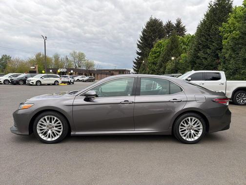Predawn Gray Mica 2020 Toyota Camry XLE