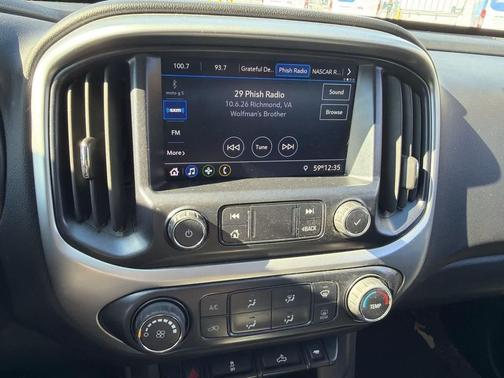 Satin Steel Metallic 2022 Chevrolet Colorado LT