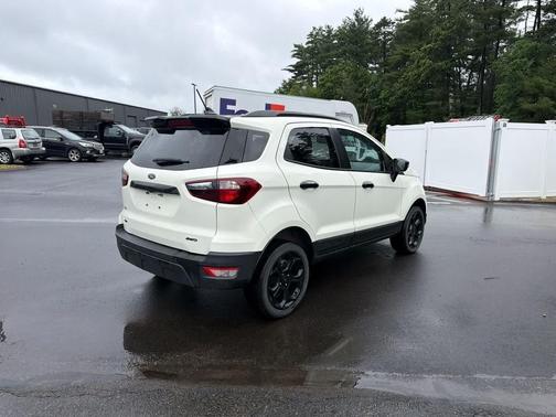 Diamond White 2022 Ford EcoSport SES