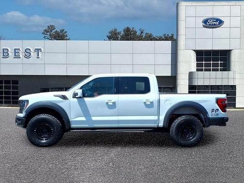 Oxford White 2023 Ford F-150 Raptor