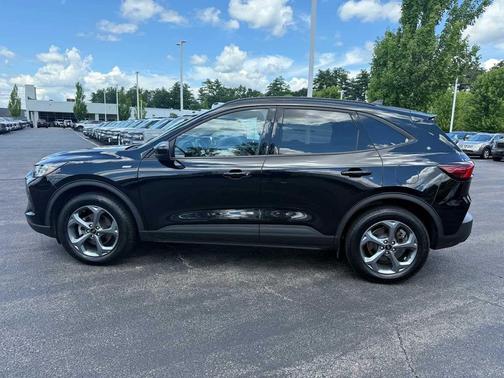 Agate Black Metallic 2025 Ford Escape ST-Line Select