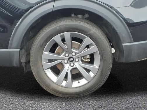 Agate Black Metallic 2023 Ford Explorer XLT
