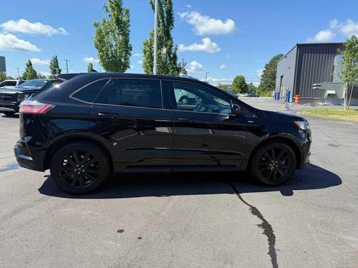 Agate Black Metallic 2021 Ford Edge ST Line