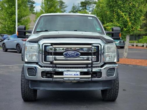 Oxford White 2016 Ford F-250 XLT