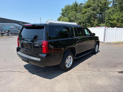 Black 2019 Chevrolet Suburban LT